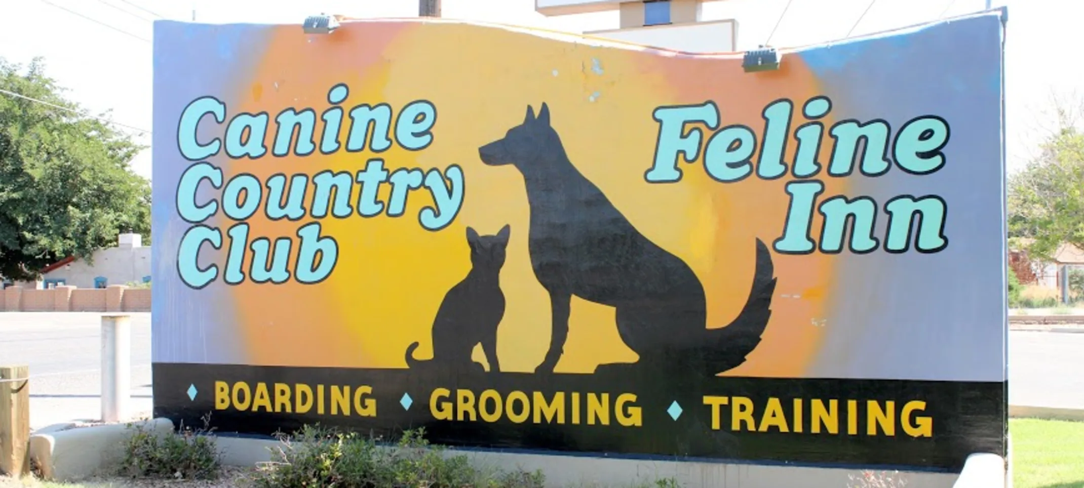 Canine Country Club & Feline Inn- North Valley Sign